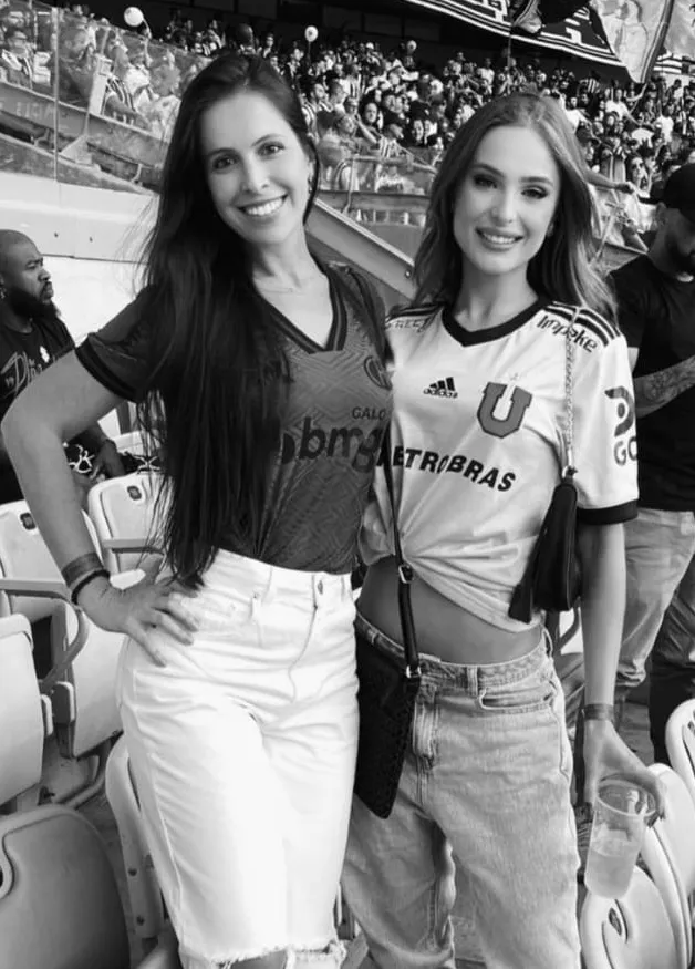 Su novia, también ha hecho publicaciones con la U de por medio ¿Se vienen a Chile? (Instagram)