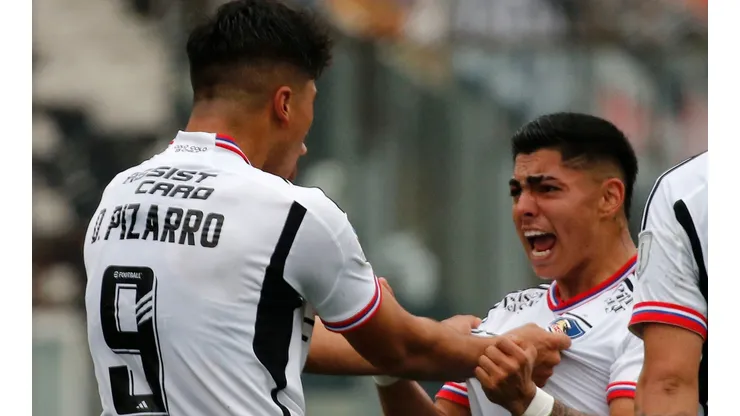 Gustavo Quinteros se refiere al regreso de Damián Pizarro y Jordhy Thompson a las citaciones (Foto: Photosport)
