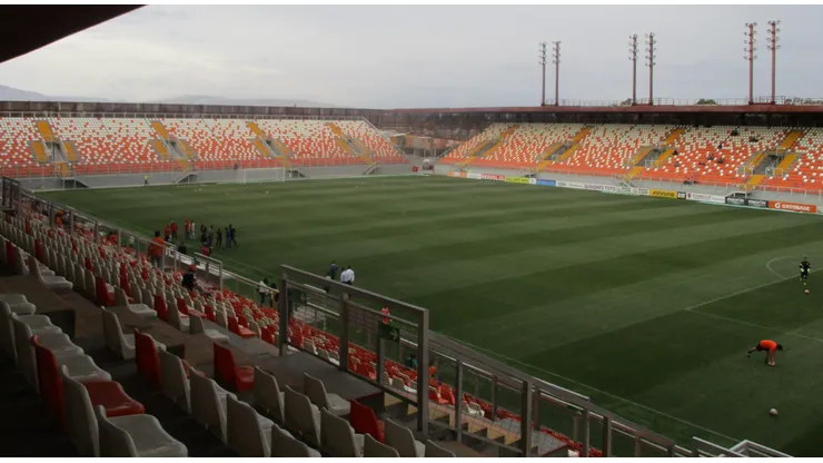 Sancionan a DT de Cobreloa por golpear a un árbitro