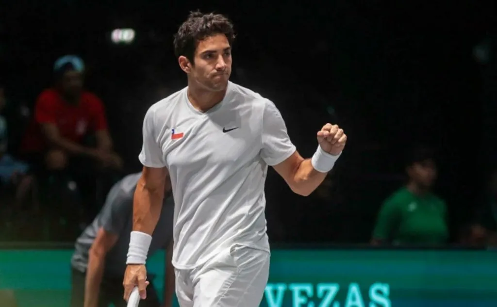 A primera hora, Cristian Garin le dio el primer punto a Chile (@revesfotografico )