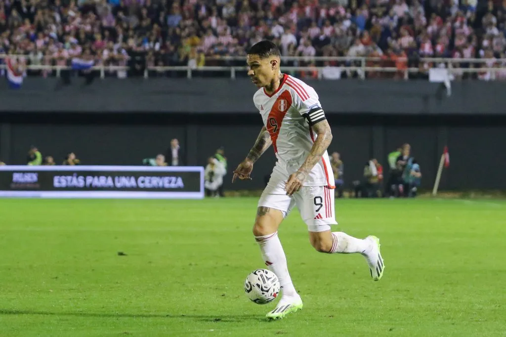 Paolo Guerrero es la carta de gol que tiene Perú (Getty Images)