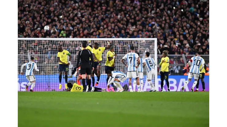El tiro libre de Messi a Galíndez que generó la polémica