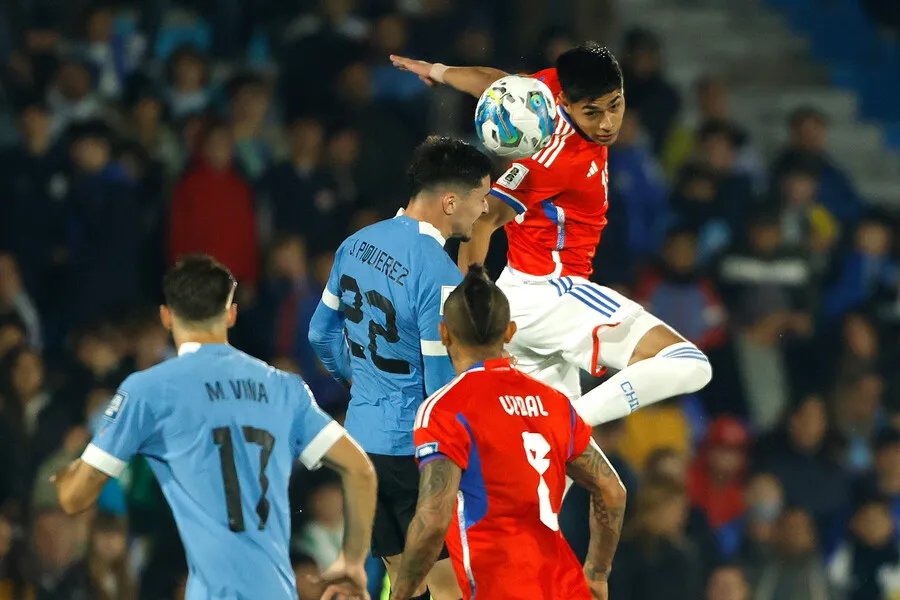 Arturo Vidal destacó a Darío Osorio en La Roja | Foto: Photosport