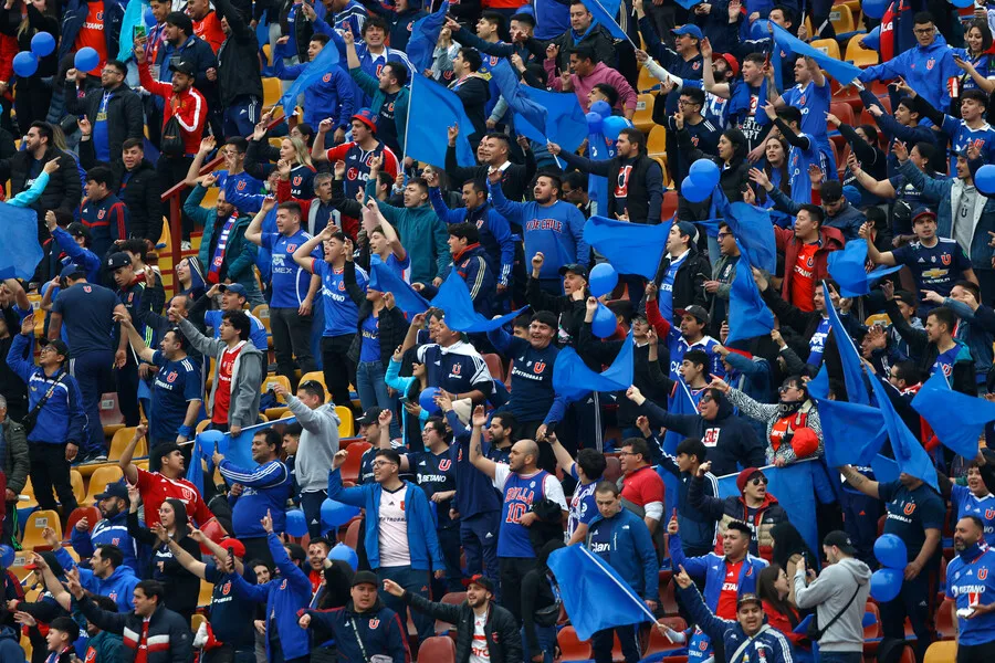 El hincha azul sueña con su estadio propio. | Foto: Photosport