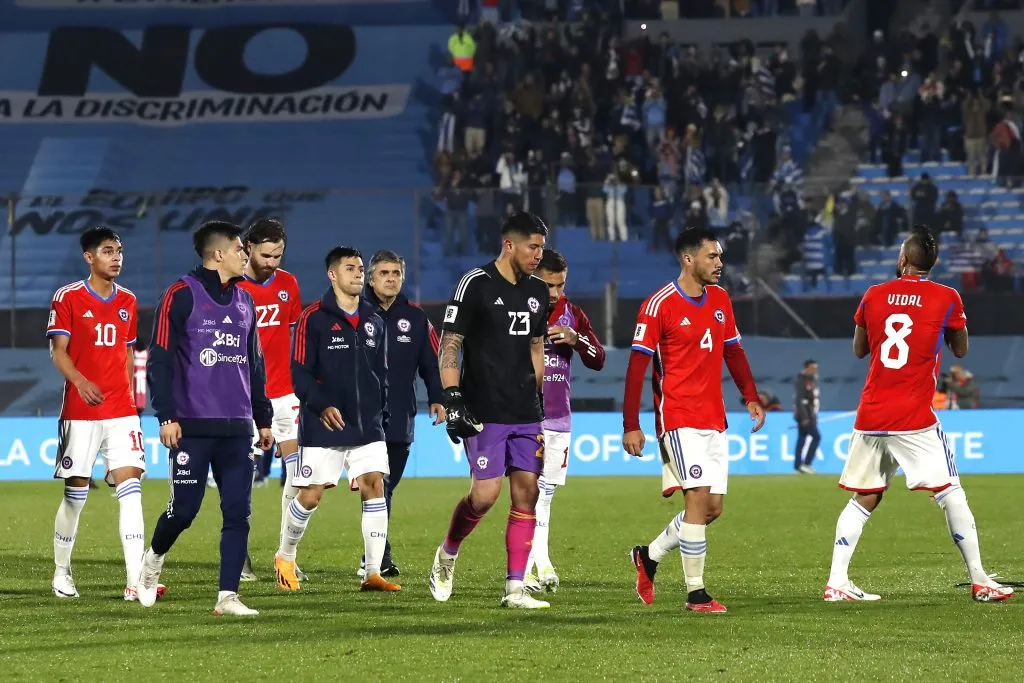 La Roja no pudo dejar atrás la mala racha en Montevideo | FOTO: Marcelo Hernandez/Photosport