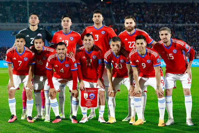 La Roja cayó ante Uruguay en su debut por eliminatorias (Photosport)