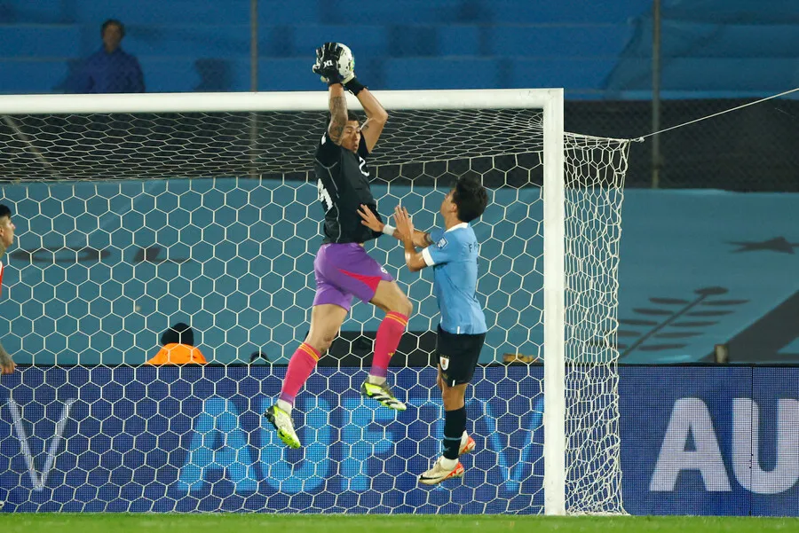 Brayan Cortés fue uno de los puntos altos en La Roja | Foto: Photosport