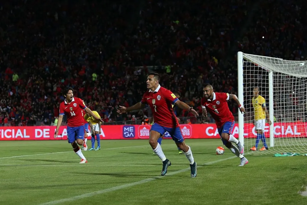 Alexis anotó ante Brasil en el primer partido y Chile no clasificó a Rusia 2018 (Archivo)