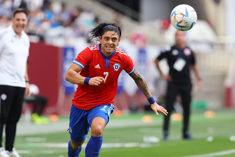 Montecinos abre la puerta del retorno a Chile | Foto: Photosport