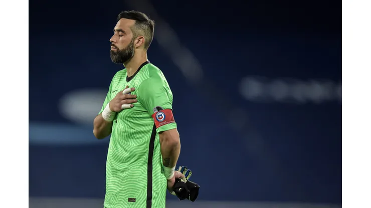 Según Fernando Tapia, Claudio Bravo no viene a la selección chilena