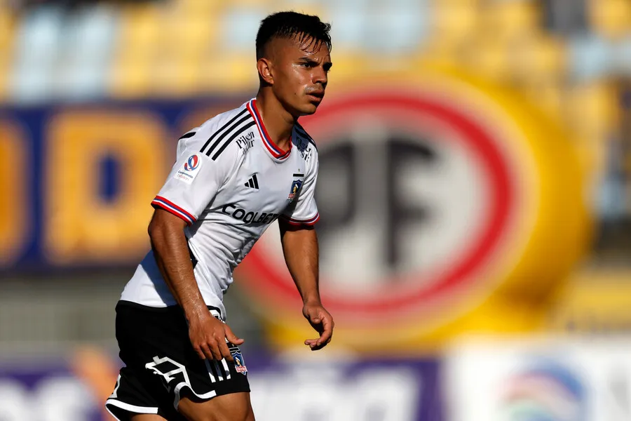 Borghi comparó a los involucrados con el profesionalismo de Vicente Pizarro. | Foto: Photosport