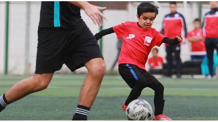 Miguelito se roba todas las miradas en la Roja de Talla Baja.