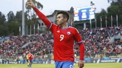 Pollo Véliz le hace un monumento al Monito Aravena