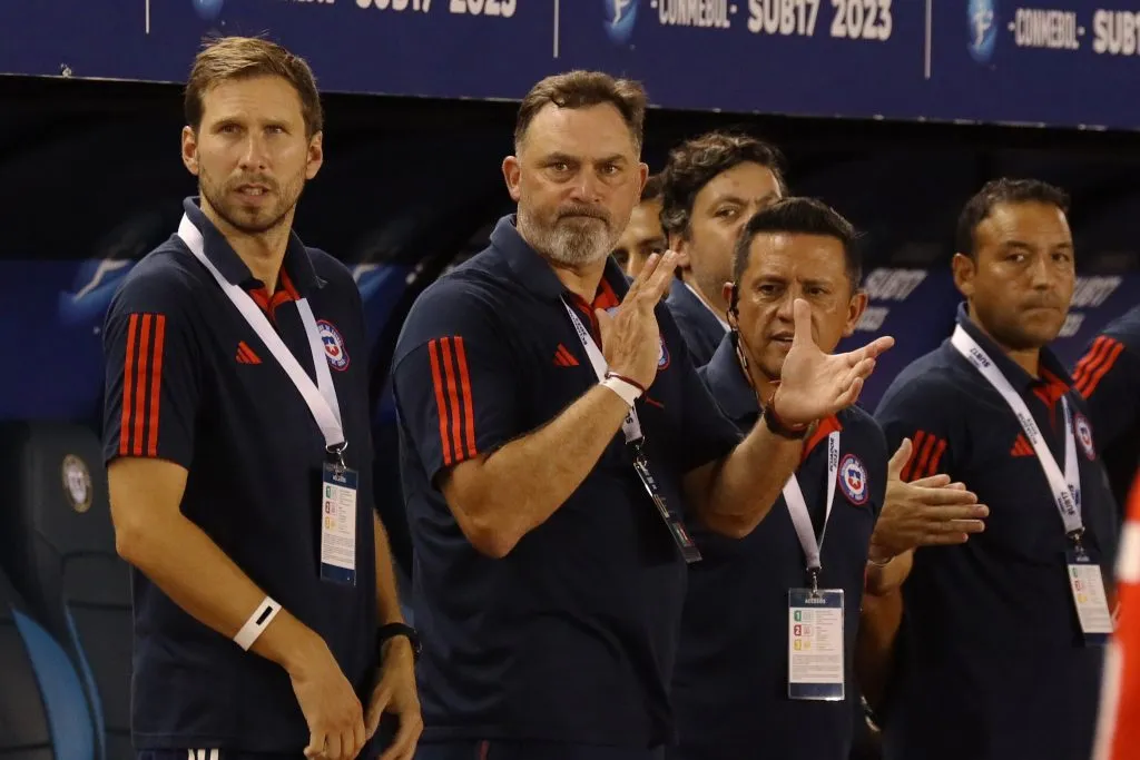 Hernán Caputto -al centro- revela detalles inéditos de Damián Pizarro (Photosport)