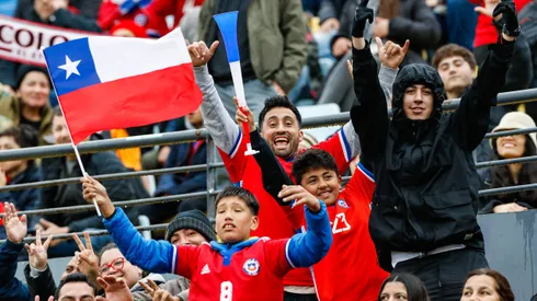 Las vuvuzelas se hicieron sentir en el partido de Chile vs República Dominicana. (Foto: Pablo Tomasello/Santiago 2023 vía Photosport)