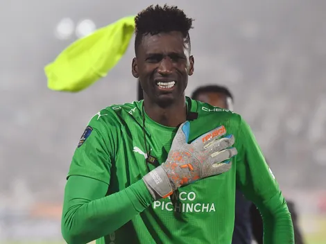 Hincha chileno se roba las miradas en el título de la Liga de Quito en la Sudamericana