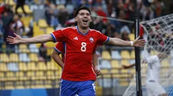 César Fuentes es clave en La Roja con un gol y una asistencia ante República Dominicana