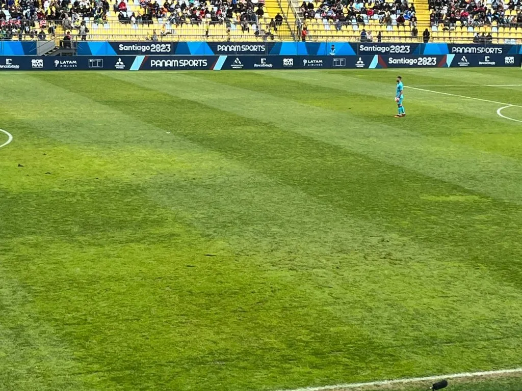 Así quedó la cancha del Sausalito tras el duelo entre Brasil y Honduras (Bolavip)