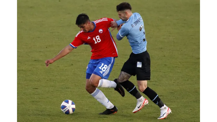 Jorge Aravena le cae con todo a Damián Pizarrro