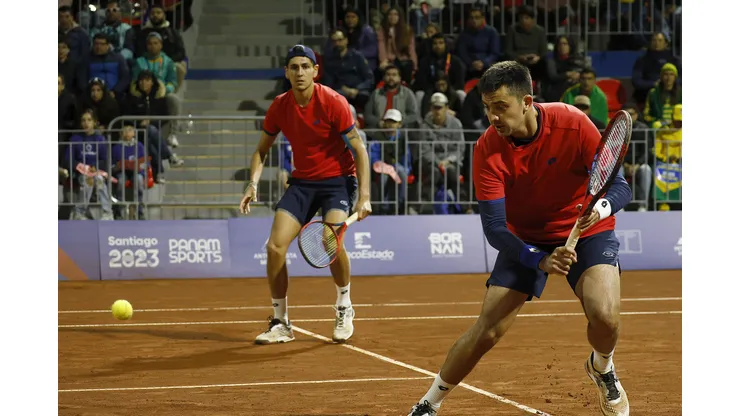 Chile se queda con la medalla de plata en el dobles (Foto de Dragomir Yankovic/Santiago 2023 vía Photosport)
