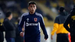 La U atenta al presente de Lucas Assadi en La Roja