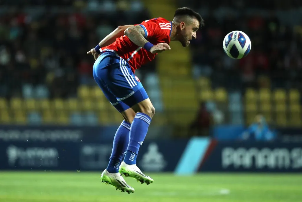 Matías Zaldivia se midió contra Alan Saldivia y el zaguero de Chile ganó ante el capitán de Uruguay (Carlos Succo/Santiago 2023 via Photosport)
