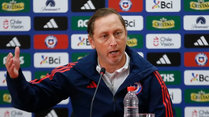 Luis Mena tiene un trabajo arduo para ir por el oro panamericano sin arquera oficial (Photosport)