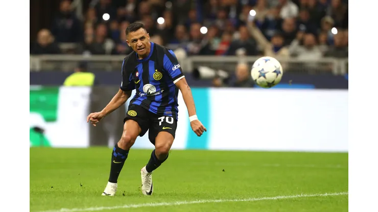 Alexis Sánchez anota en el triunfo del Inter por Champions