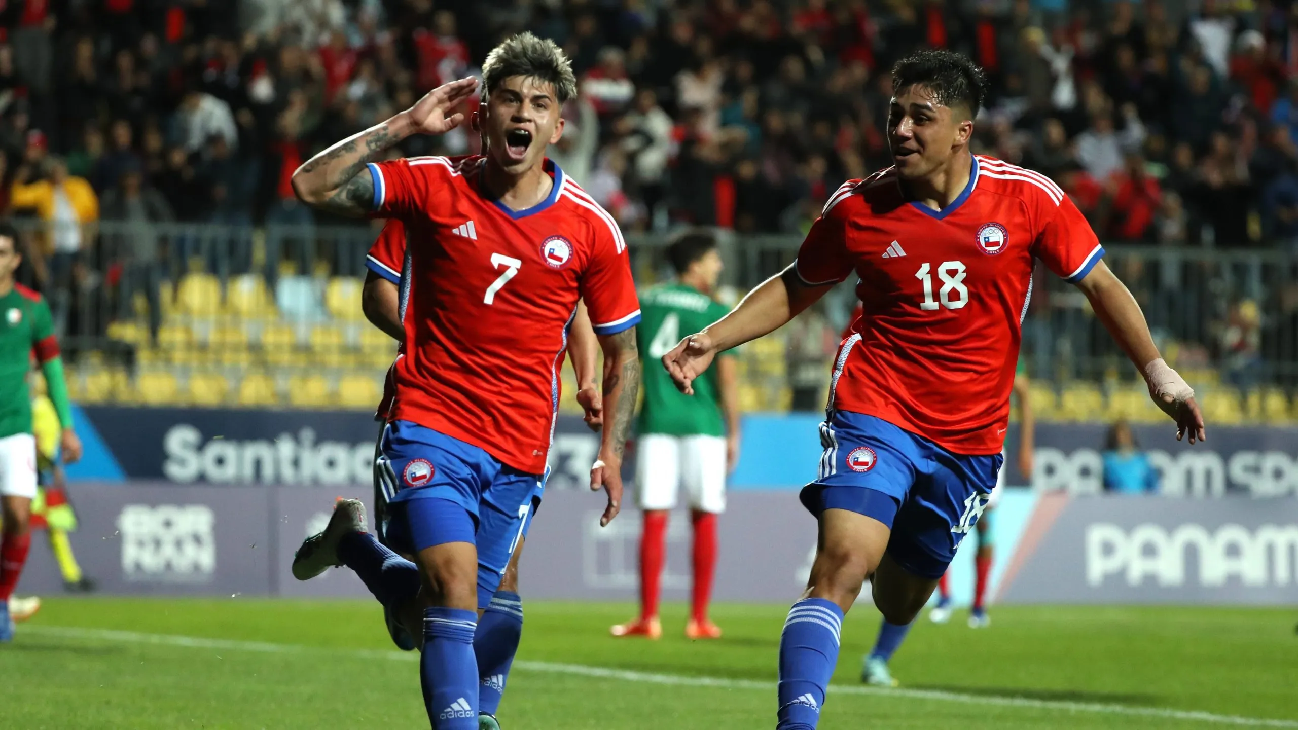 Maximiliano Guerrero anotó el único gol en el triunfo de Chile sobre México por el debut por los Juegos Panamericanos. (Foto de Carlos Succo/Santiago 2023 vía Photosport)