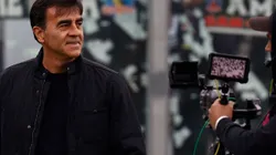 El entrenador argentino podría estar viviendo sus últimos meses en Colo Colo. (Foto: Agencia Aton)