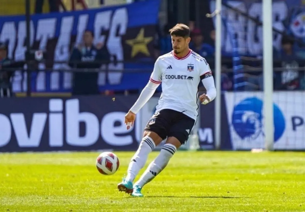 Matías de los Santos jugó siete partidos en Colo Colo, cinco de ellos como titular.