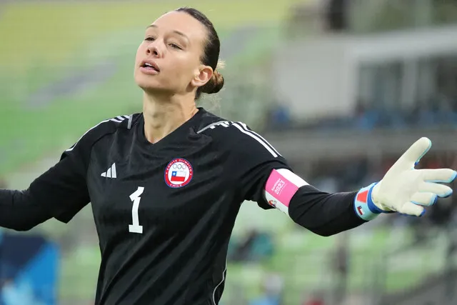 Tiane Endler, completó su partido 101 por Chile (Dedvi Missene/Santiago 2023 vía Photosport)