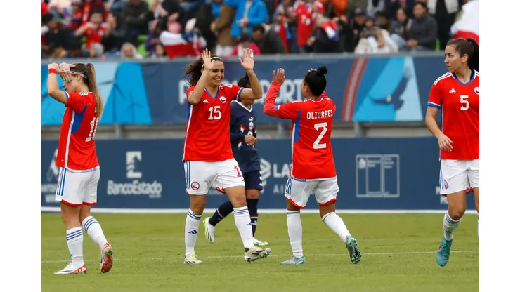 La Selección Chilena de fútbol femenino debutó con un triunfo en los Juegos Panamericanos. (Foto: Dedvi Missene/Santiago 2023 vía Photosport)