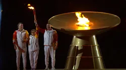 Fernando González, Lucy López y Nicolás Massú encendieron el pebetero Panamericano.