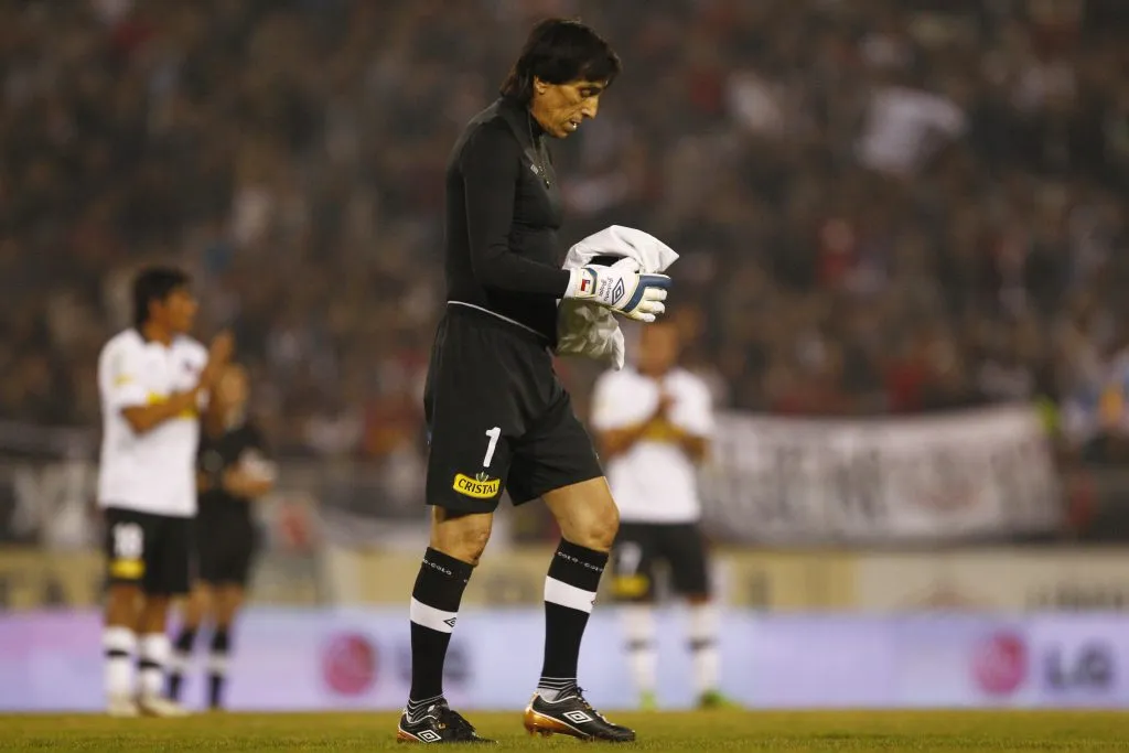 Roberto Rojas critica a los centrales de La Roja ante Venezuela (Foto: Photosport)