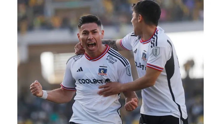 El lateral derecho festejó en la intertemporada de Colo Colo. (Foto: Photosport)