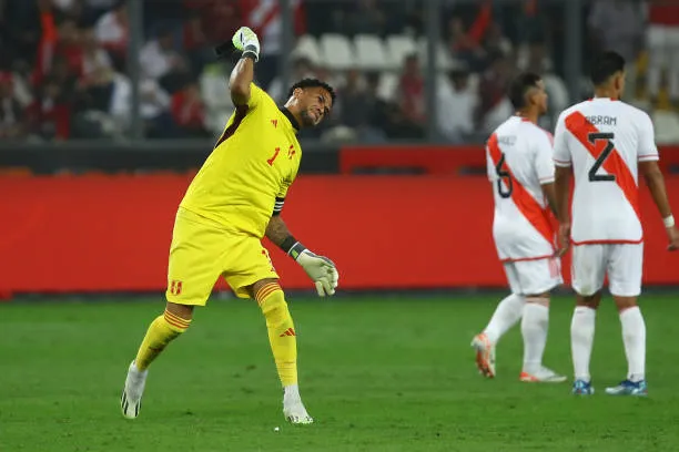 La molestia de Gallese lanzando el teléfono móvil (Getty Images)