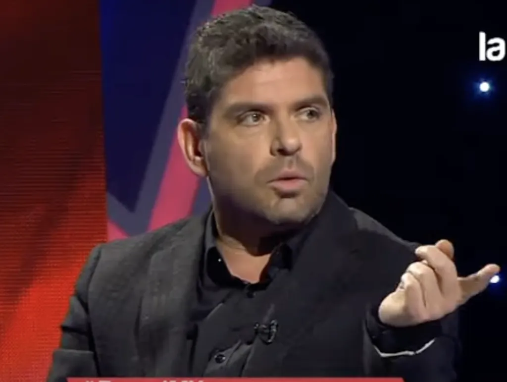 Romai Ugarte es directo con Eduardo Berizzo y lo quiere fuera ya de la Selección (Pantallazo La Red)