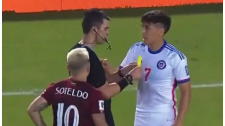 Núñez fue duramente criticado tras la acción que dejó a La Roja con 10 jugadores.