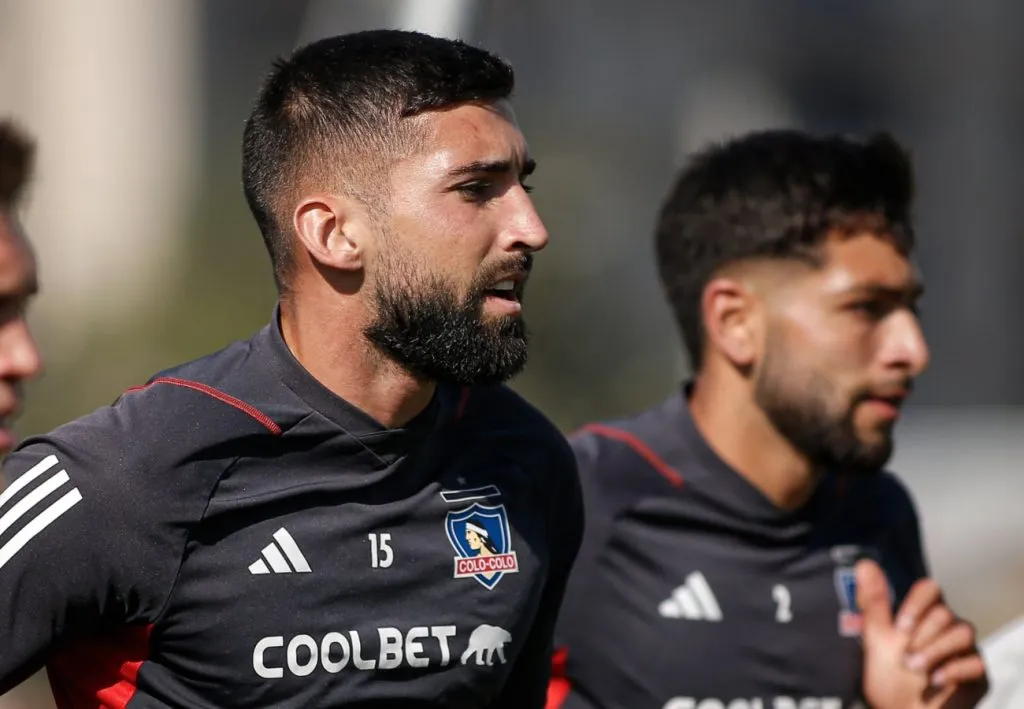 El defensa Emiliano Amor alista su debut en la temporada 2023.