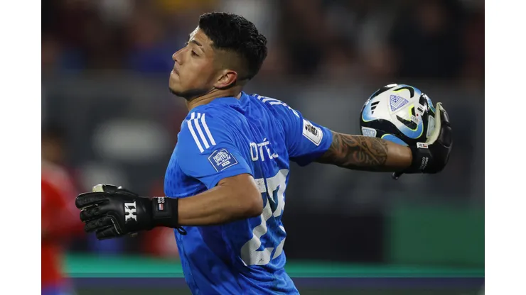 Julio Rodríguez pide a Brayan Cortés como titular en reemplazo de Claudio Bravo.