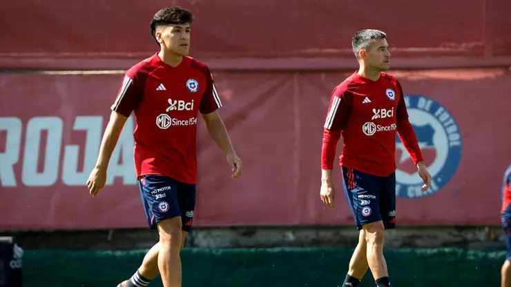 El histórico nacional pide la titularidad de Marcelino Núñez en La Roja