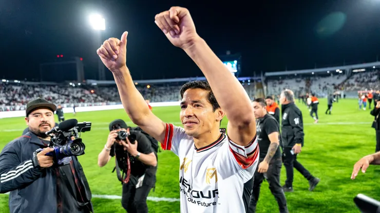 Matías Fernández se despidió del fútbol profesional y es leyenda de Colo Colo