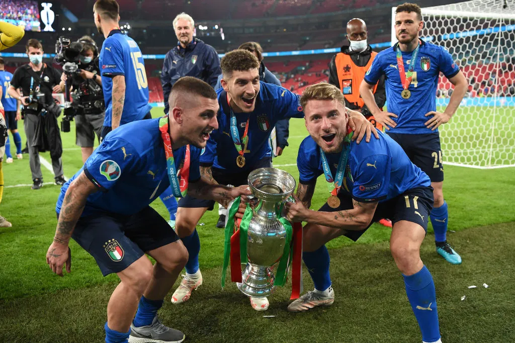 Rodriguez compara a Pizarro con Verratt, campeón de la Euro con Italia. | Foto: Getty Images