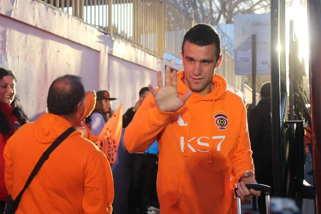 Gustavo Gotti se despide de Cobreloa pese a ser el goleador de la temporada (@CobreloaSADP)