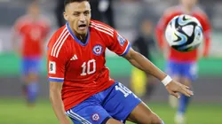 Alexis Sánchez realiza una crítica a la cancha del estadio Monumental (Foto: Photosport)