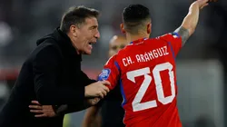 La gran noticia que entrega Eduardo Berizzo por Charles Aránguiz
