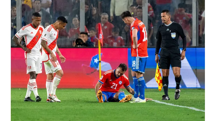 Matías Catalán salió lesionado en el duelo ante Perú