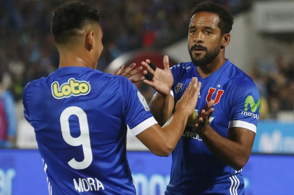 Mora y Beausejour coincidieron en la U | Foto: Photosport