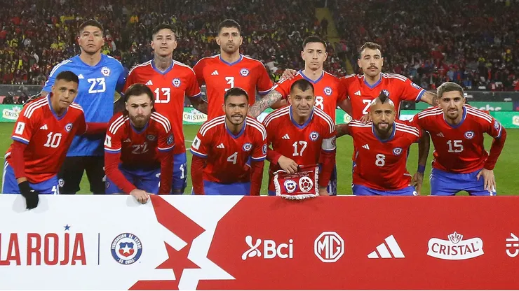 Chile confirma su formación para medirse ante Perú